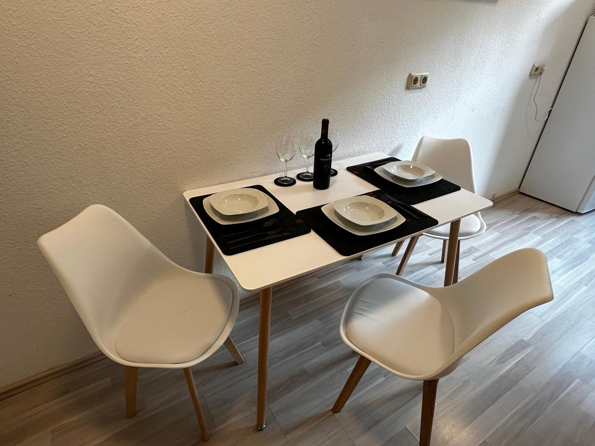 City Studios Mit Garten In Elberfeld- Zentral - Nespresso - Netflix ヴッパータール 部屋 写真