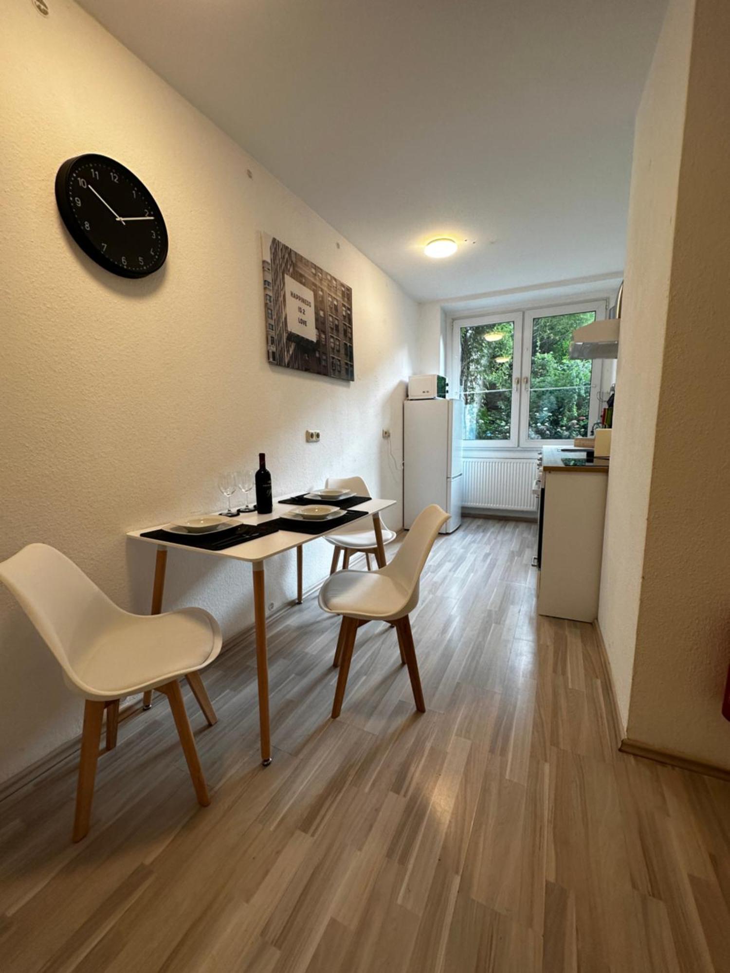City Studios Mit Garten In Elberfeld- Zentral - Nespresso - Netflix ヴッパータール 部屋 写真