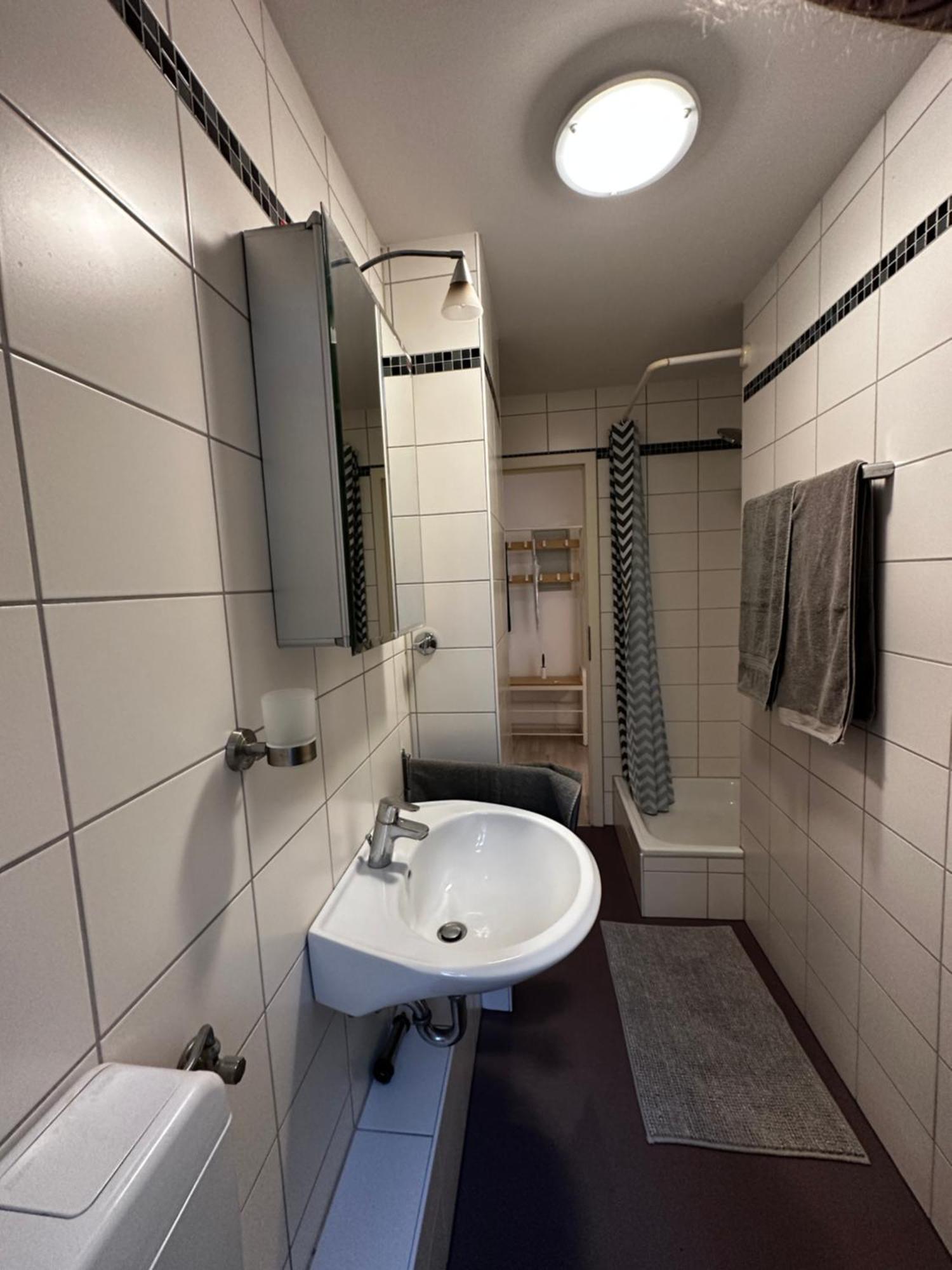 City Studios Mit Garten In Elberfeld- Zentral - Nespresso - Netflix ヴッパータール 部屋 写真