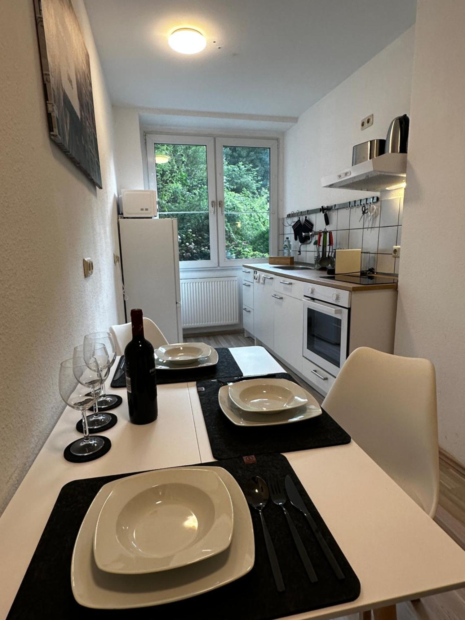 City Studios Mit Garten In Elberfeld- Zentral - Nespresso - Netflix ヴッパータール 部屋 写真