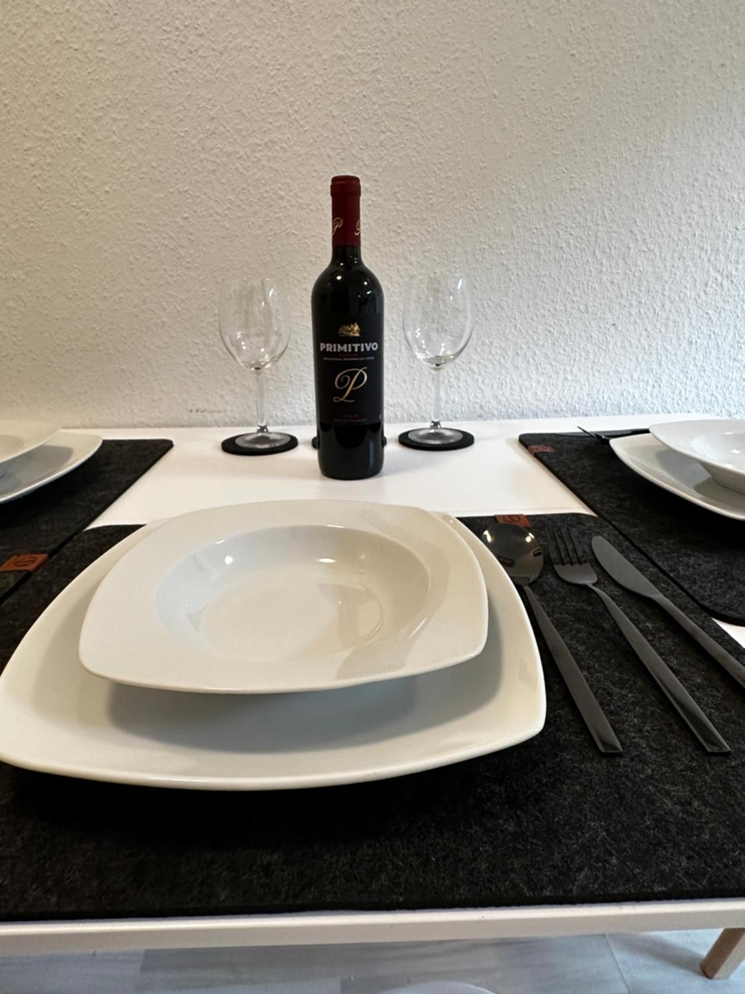 City Studios Mit Garten In Elberfeld- Zentral - Nespresso - Netflix ヴッパータール 部屋 写真